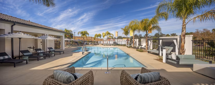 pool at Delhaven Pointe Apartments