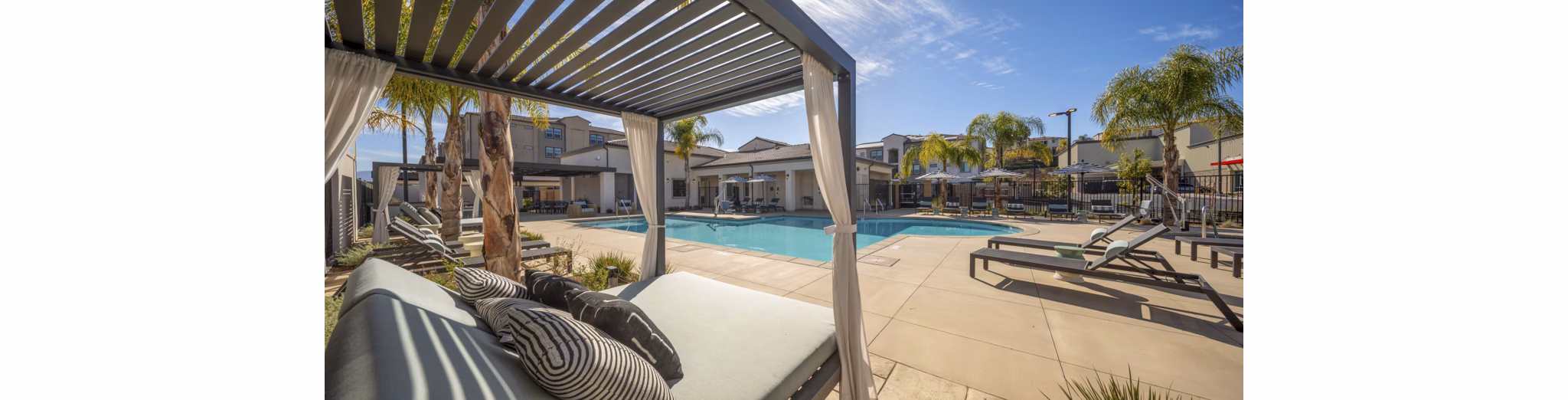 pool at Delhaven Pointe Apartments