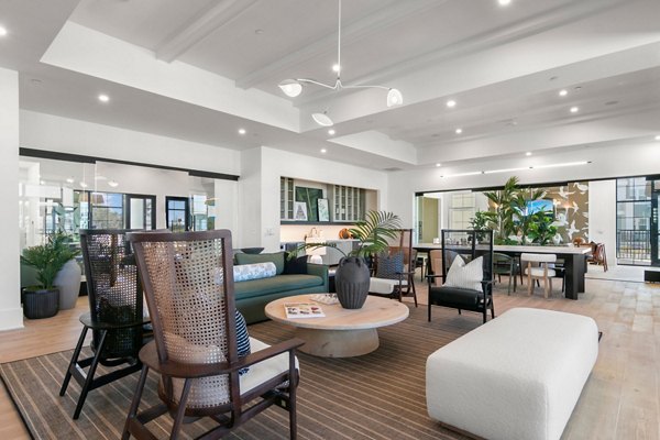 clubhouse at Marlowe Live Oak Apartments 