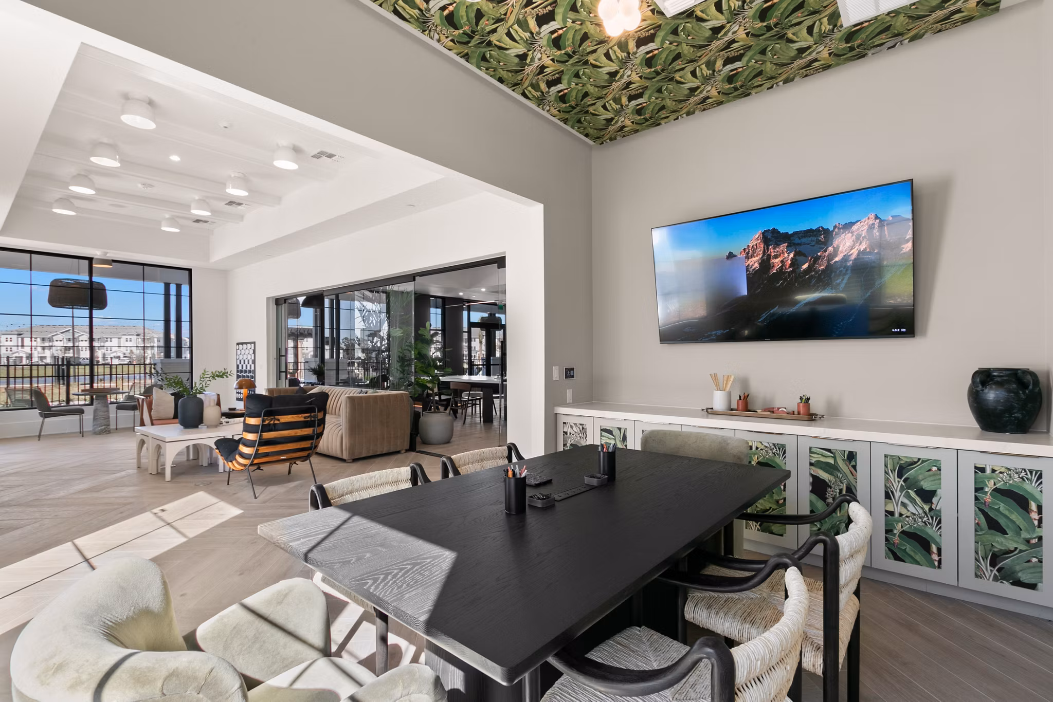 clubhouse at Marlowe Live Oak Apartments 