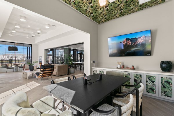 clubhouse at Marlowe Live Oak Apartments 