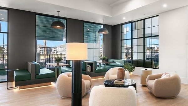 clubhouse at Marlowe Live Oak Apartments 