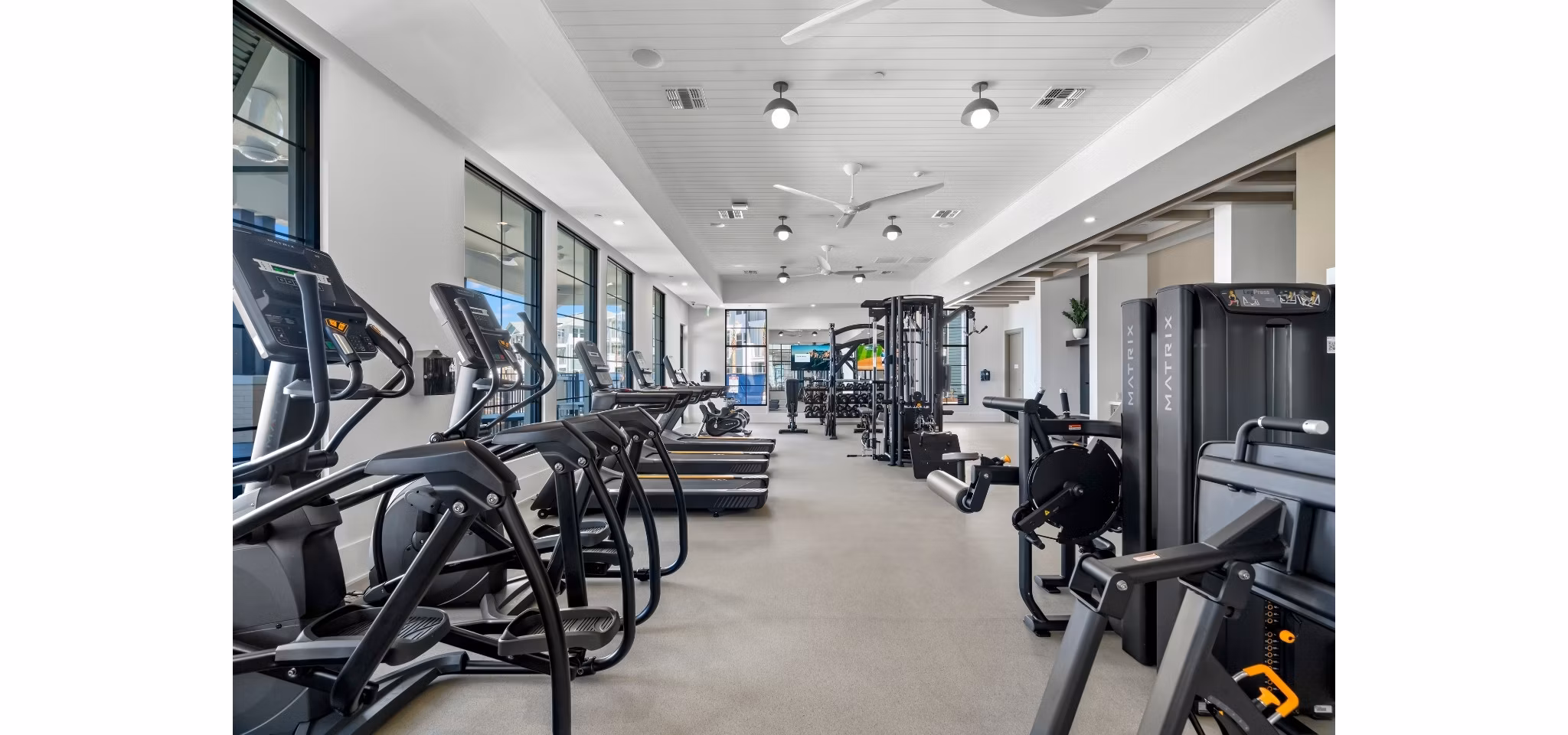 fitness center at Marlowe Live Oak Apartments 