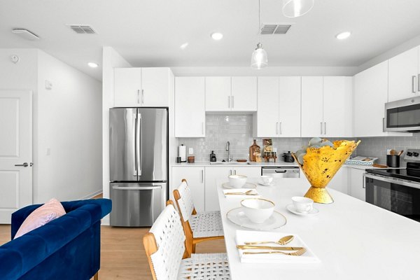 kitchen at Marlowe Live Oak Apartments 