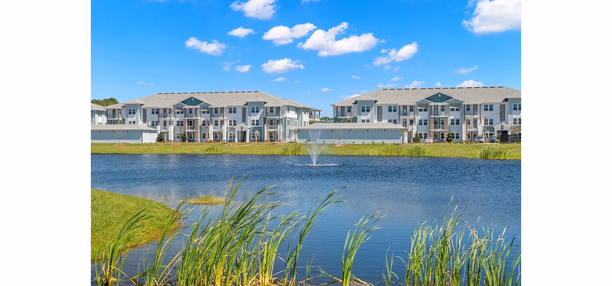 neighborhood at Marlowe Live Oak Apartments 