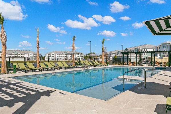 pool at Marlowe Live Oak Apartments 