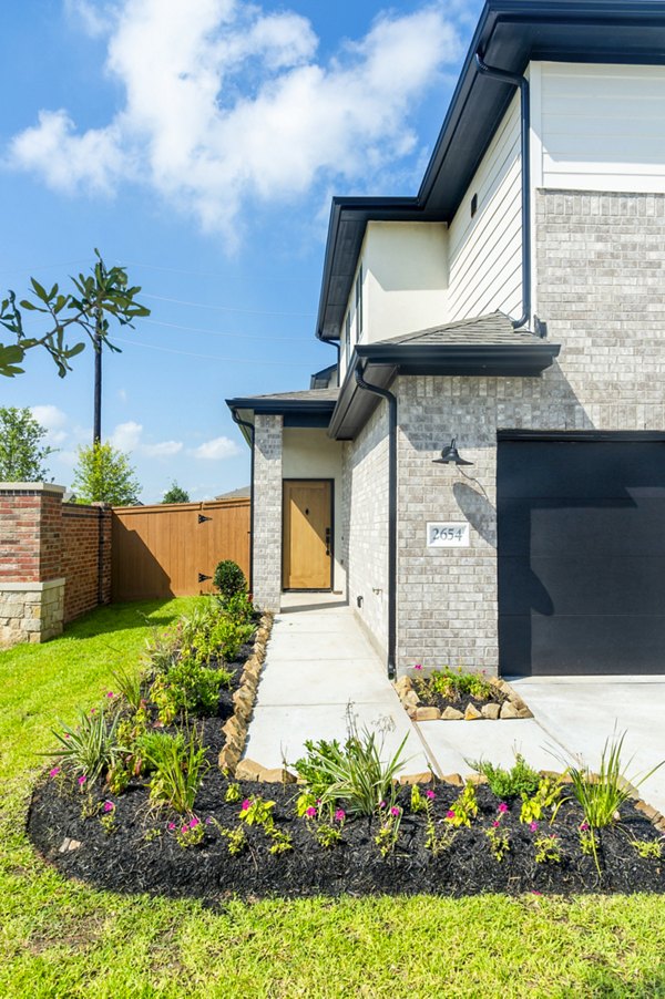 Eden at Sunterra: Contemporary building at luxury apartments in Sunterra neighborhood