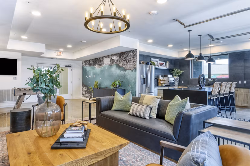 clubhouse at Gateway to Gruene Apartments