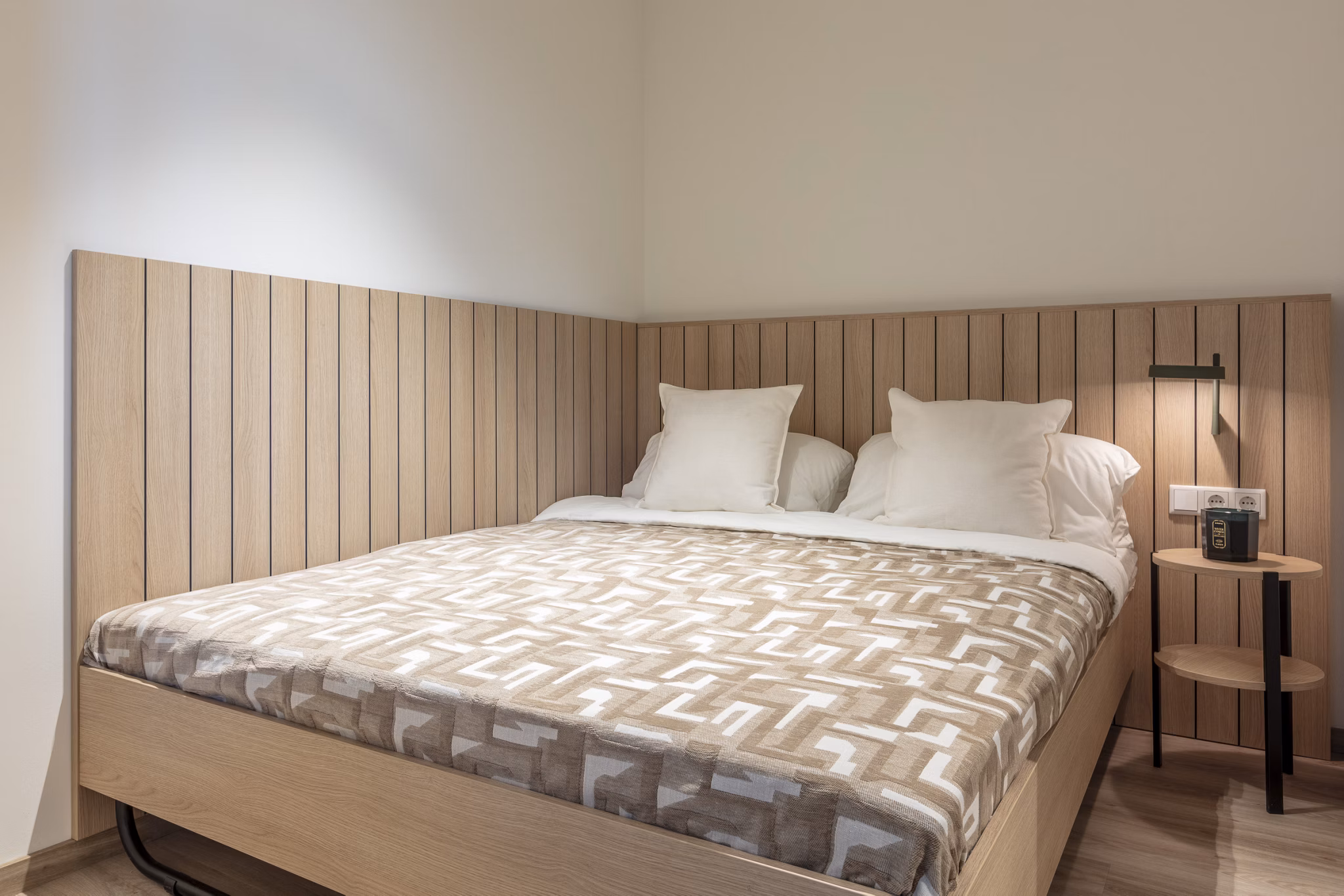 21144BED1