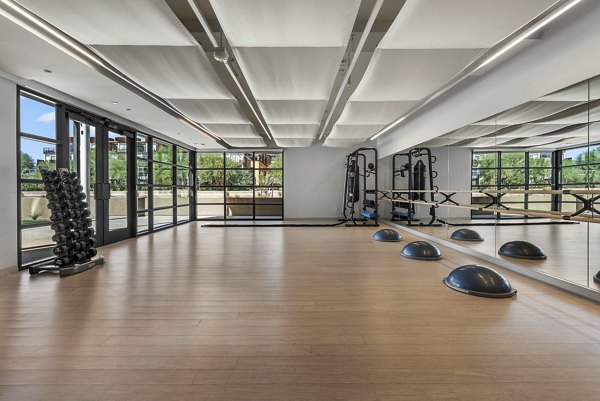 fitness center at The Monde Scottsdale Apartments 