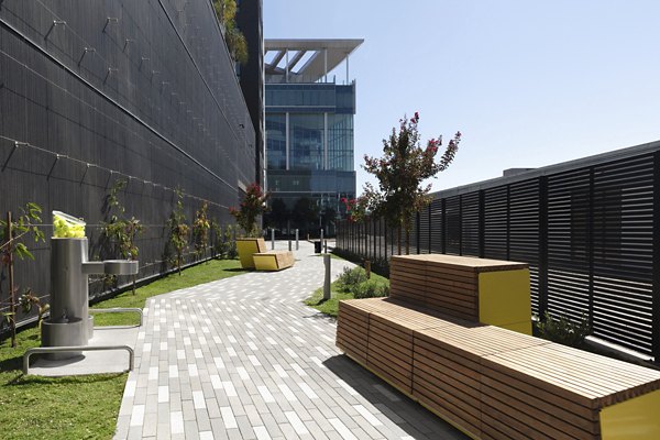 courtyard at Vasara Apartments