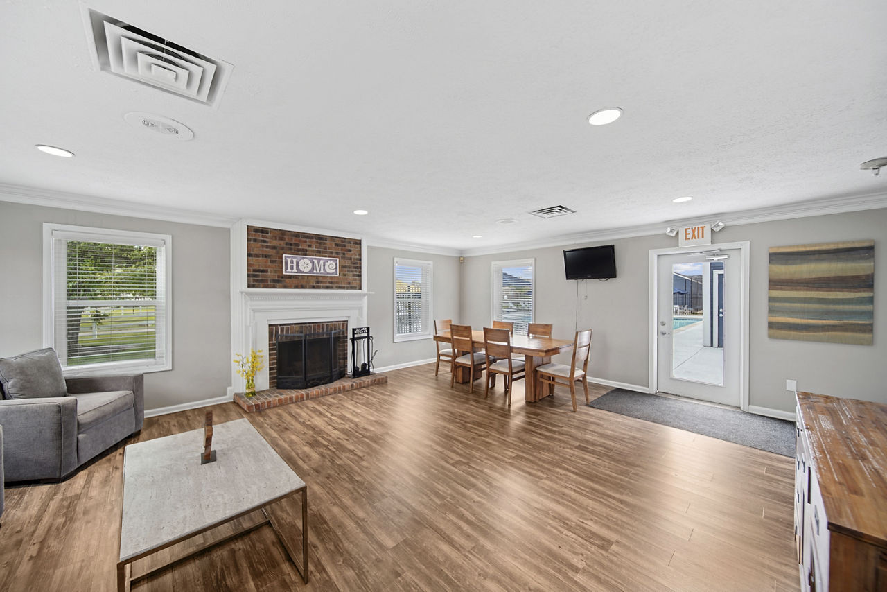 The M Club Apartments Indianapolis In 10 of 12