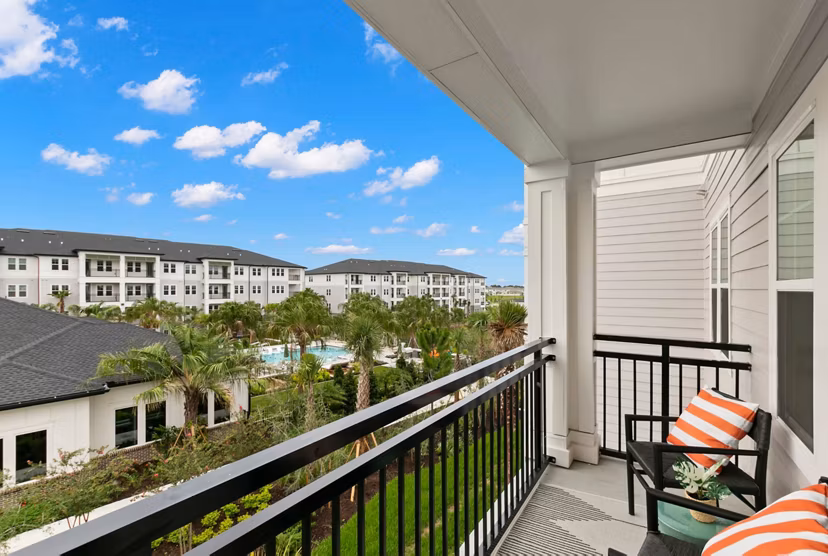 Patio with stylish outdoor seating at Marlowe Ridgeview Apartments
