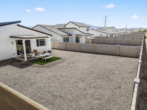 courtyard at Montana del Sur Apartments