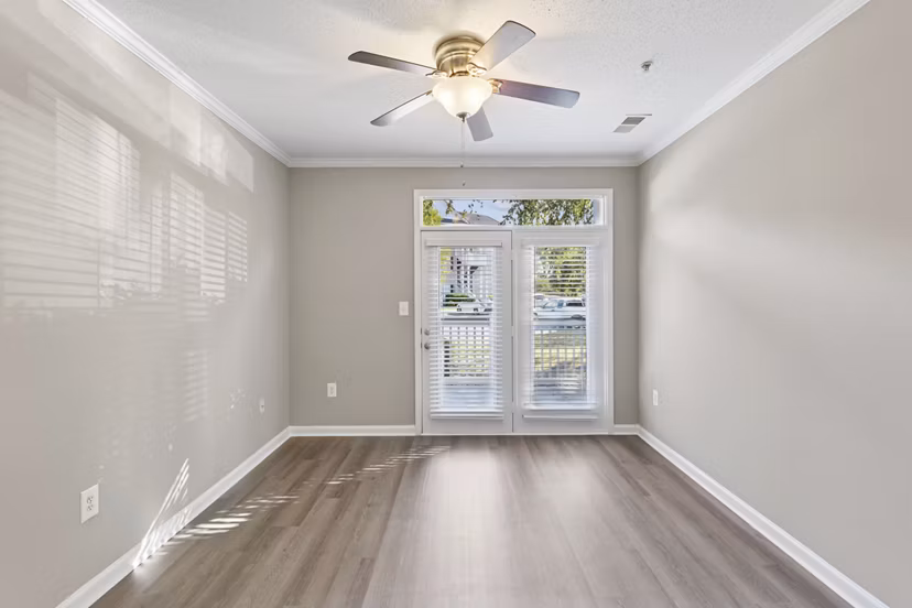 living room at Arbor Steele Creek Apartments 