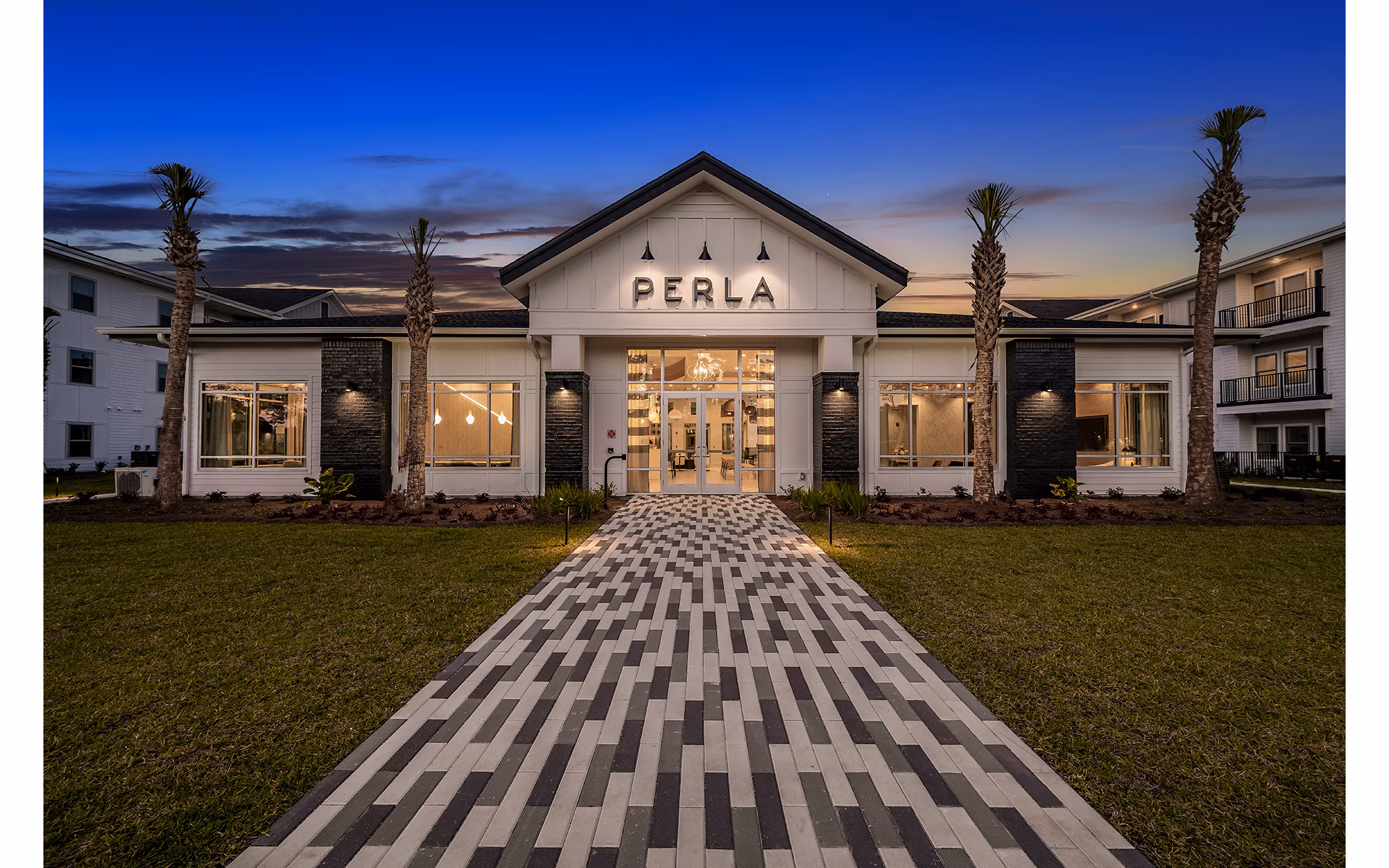 Perla Apartments: Sleek of luxury high-rise apartments in vibrant downtown Los Angeles