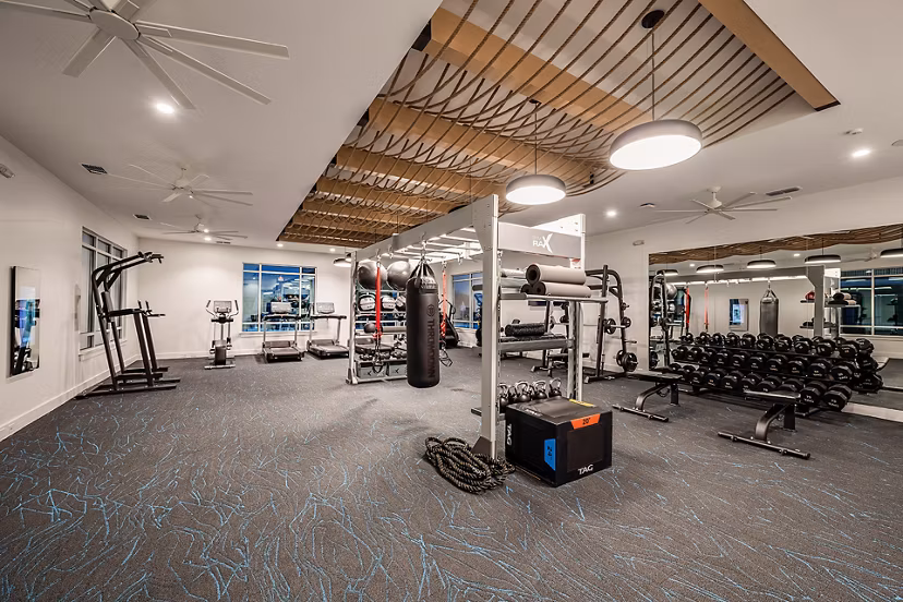 State-of-the-art fitness center with modern equipment at Perla Apartments in downtown Los Angeles