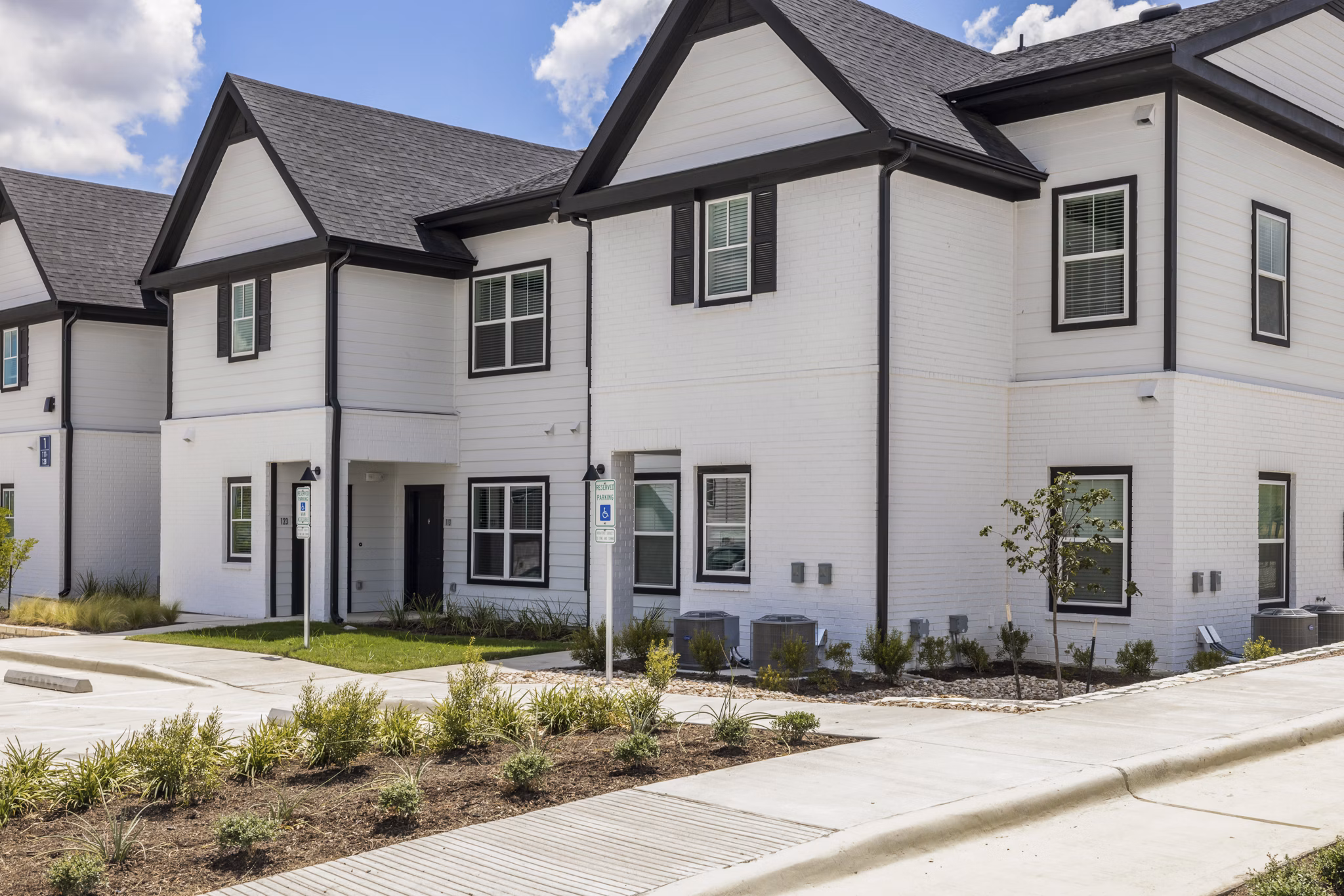 Emerson at Trace: Elegant contemporary apartments with striking brick in a vibrant neighborhood