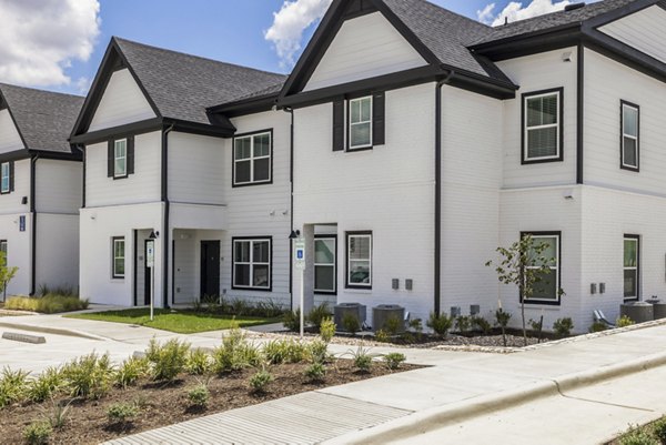 building/exterior at Emerson at Trace Apartments