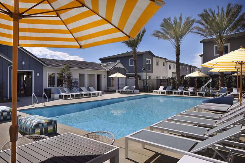 pool at Serena Village Apartments