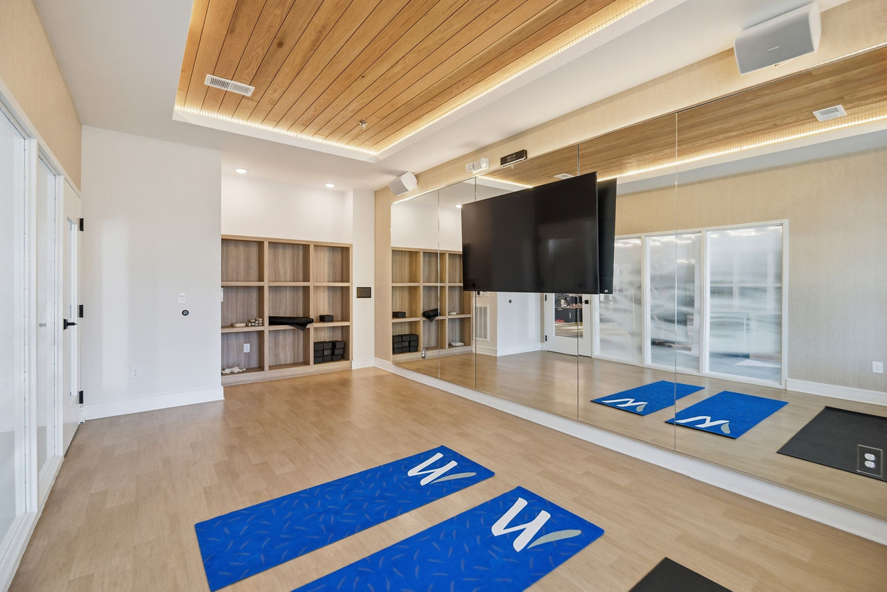 Gym at The Willow Apartments (3 of 3)