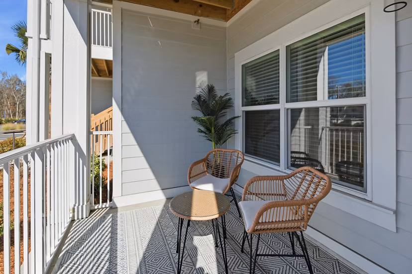 patio at The Willow Apartments