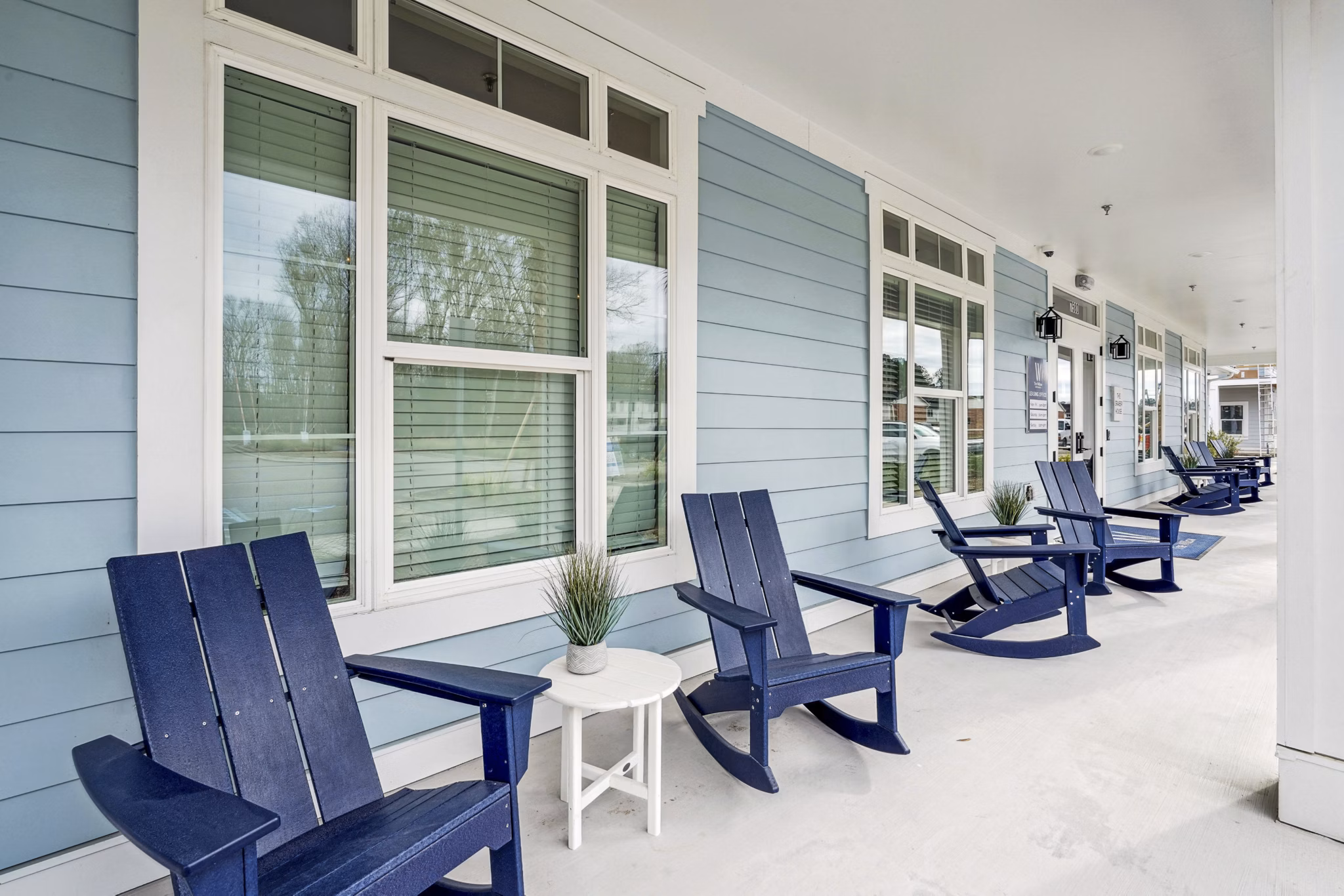 patio at The Willow Apartments