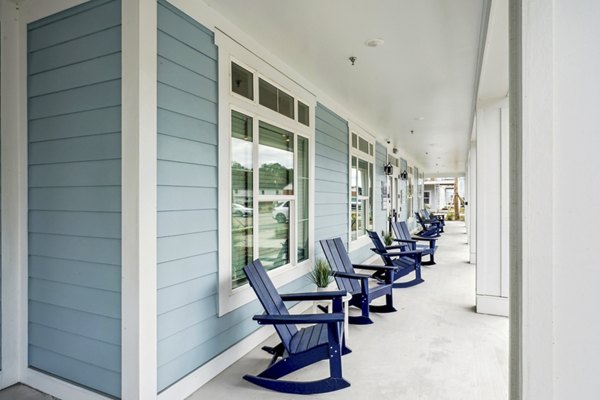 patio at The Willow Apartments