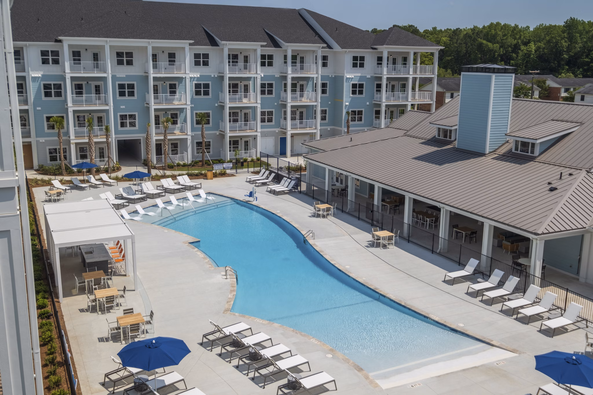 pool at The Willow Apartments