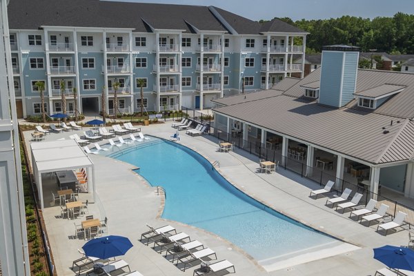 pool at The Willow Apartments