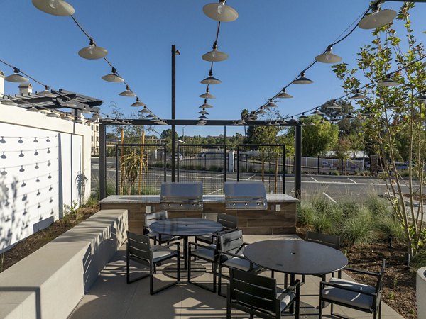 grill area at Canopy Apartment 