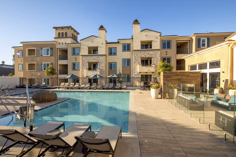 pool at Canopy Apartment 