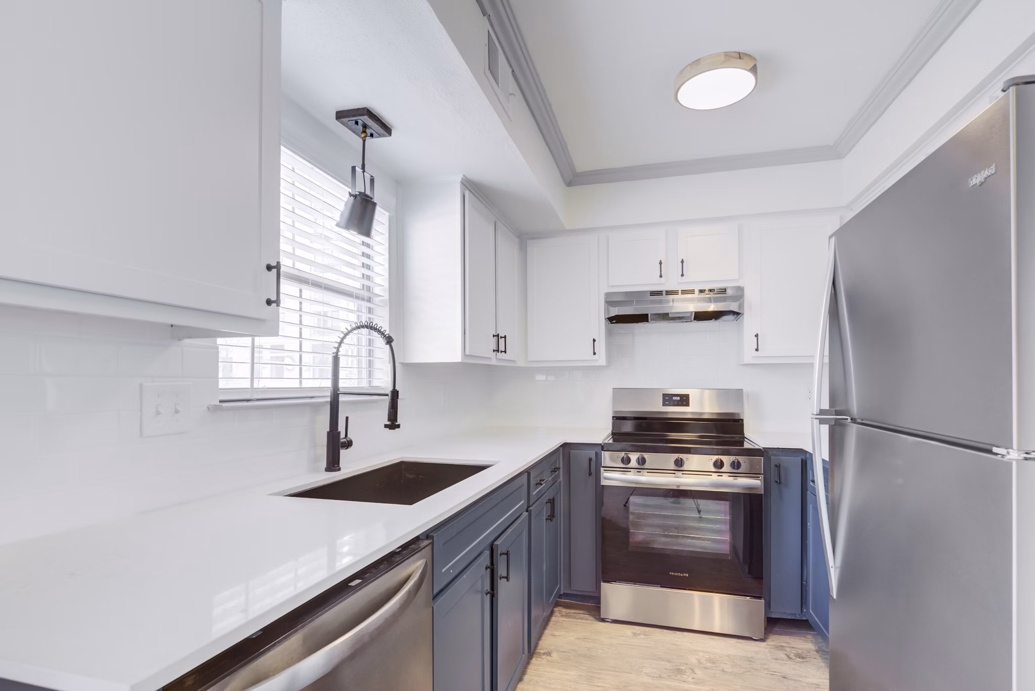 kitchen at Railyard Apartments 