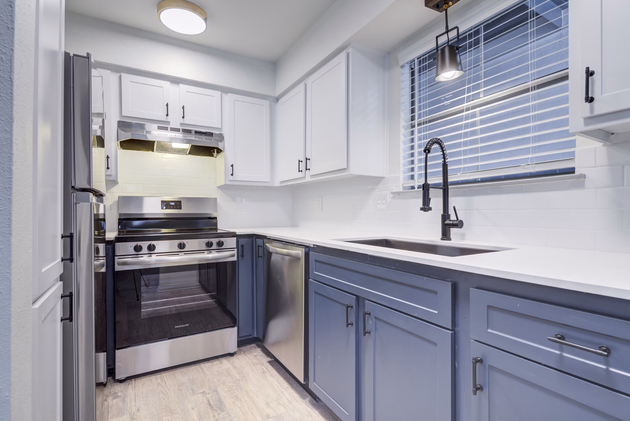 kitchen at Railyard Apartments 