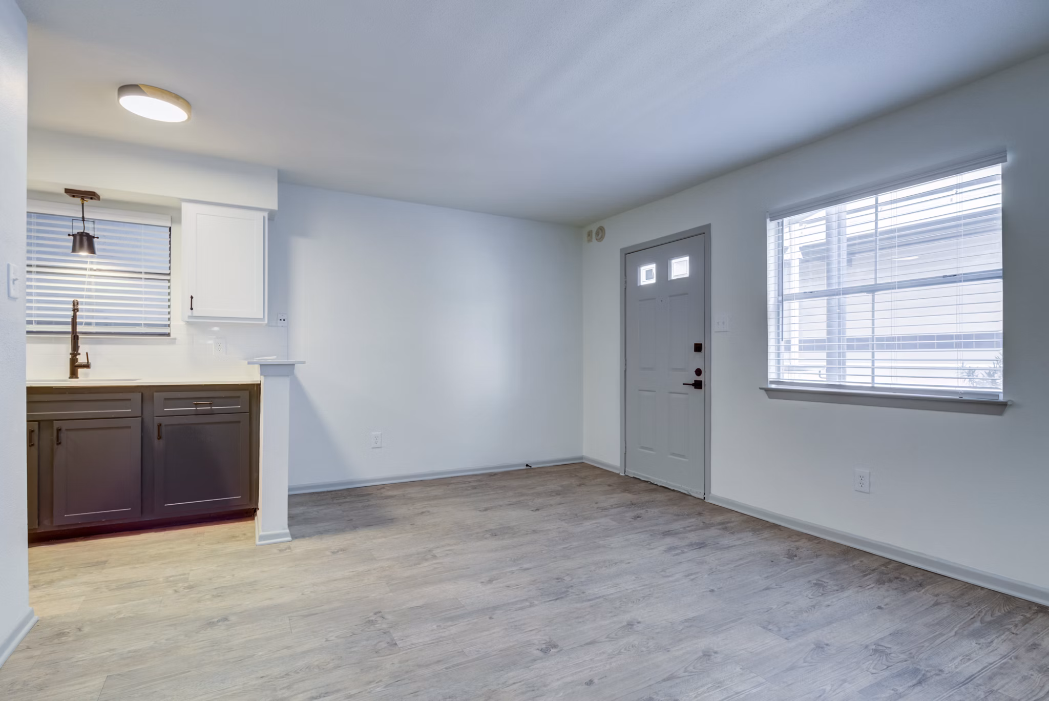 living room at Railyard Apartments 