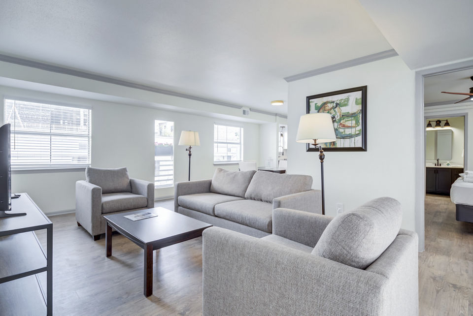 living room at Railyard Apartments 