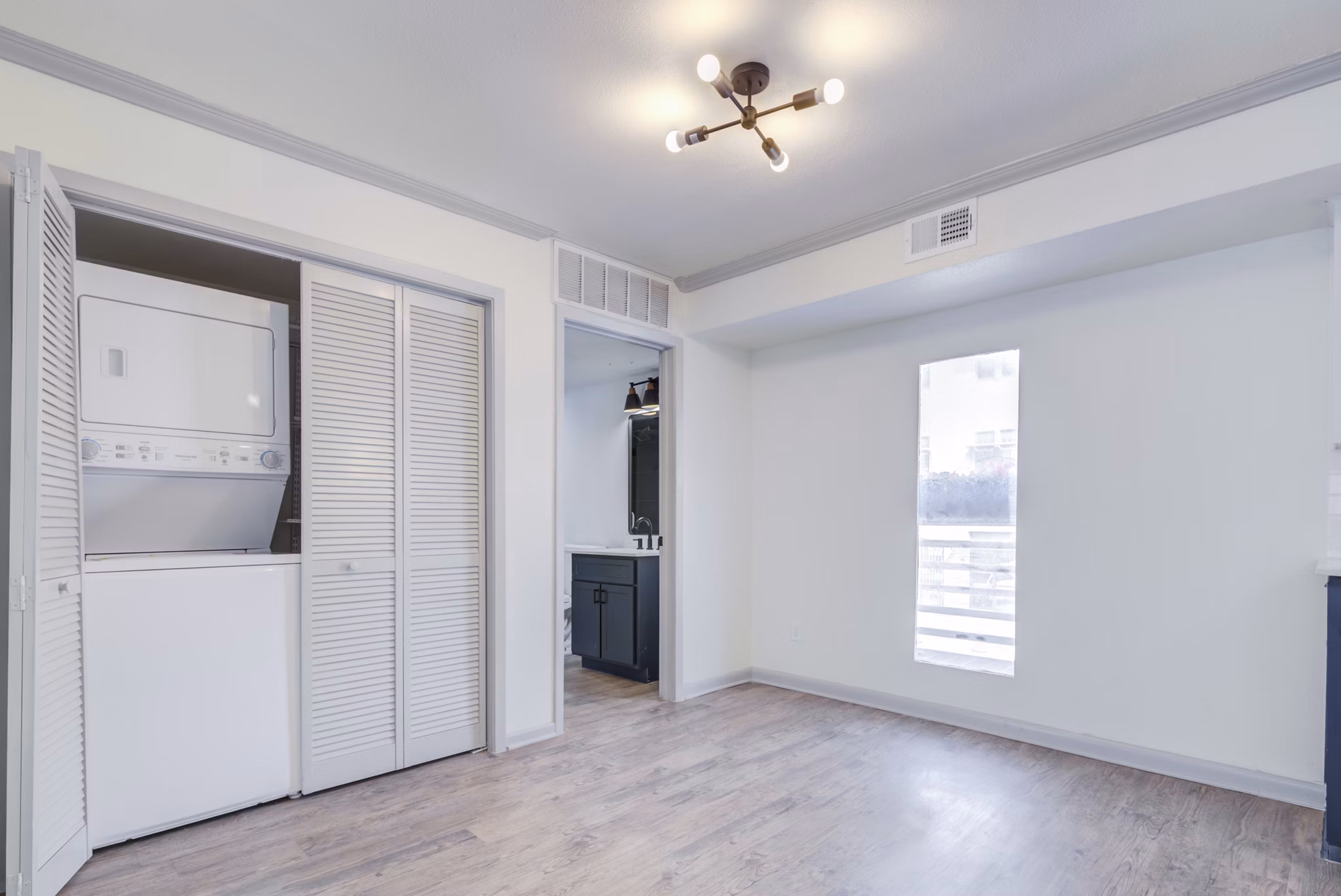 laundry facility at Railyard Apartments 