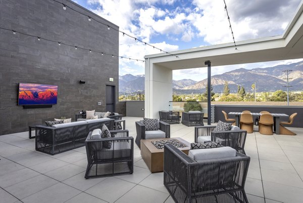 patio at Alexan Marmont Apartment