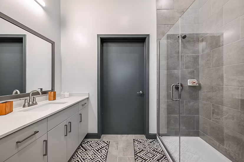 bathroom at Apollo Apartments 