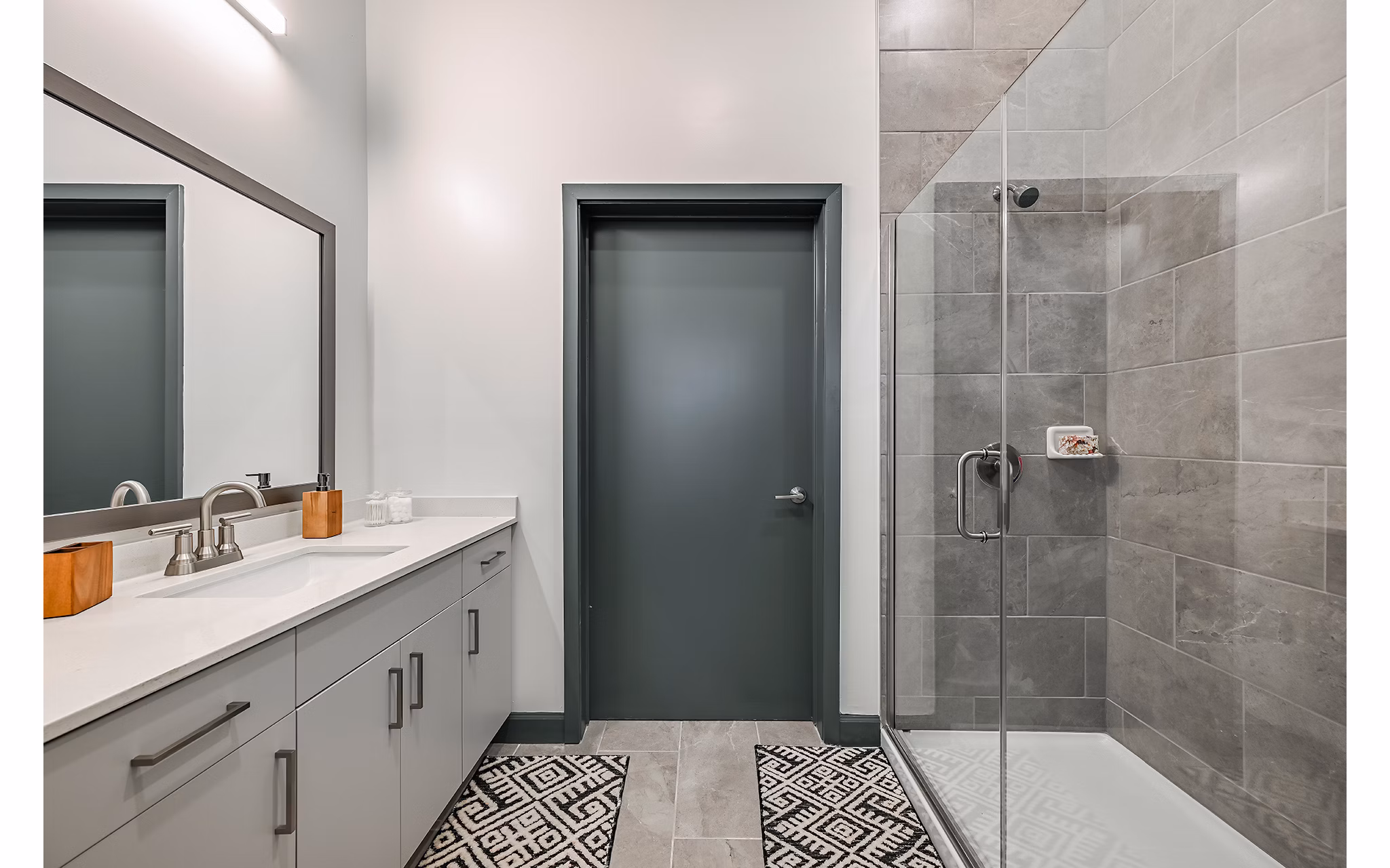 bathroom at Apollo Apartments 