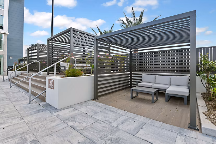 grill area at Apollo Apartments 