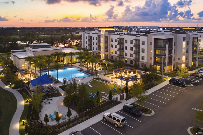 SUR Southside Quarter: Contemporary design view of luxury apartments in Jacksonville