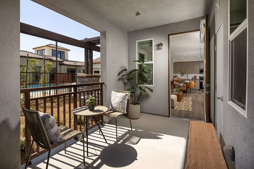 patio at Jefferson Avena Apartments