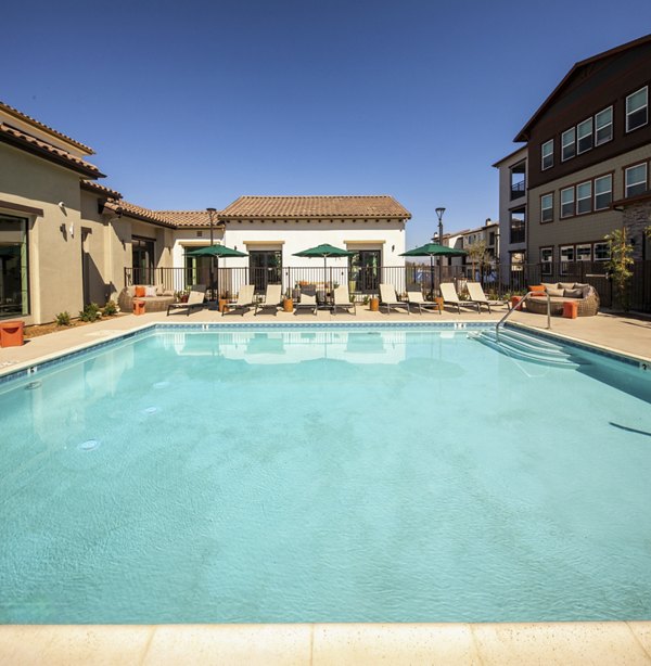 pool at Jefferson Avena Apartments