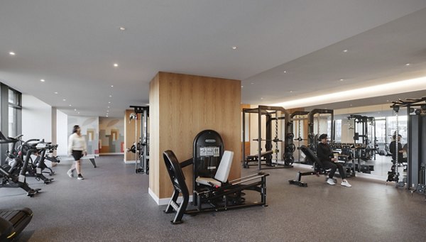 fitness center at Verde Apartments 