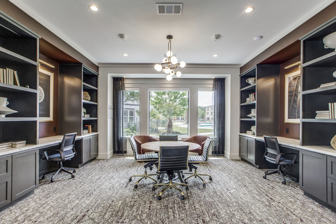 Work space at The Gregory (1 of 2)