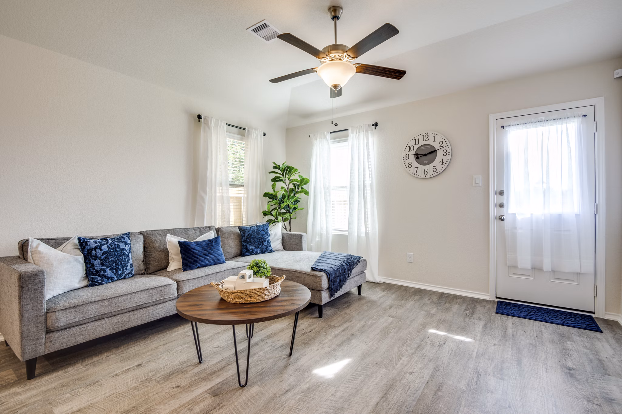 living room at Village at Granger Pines Apartments