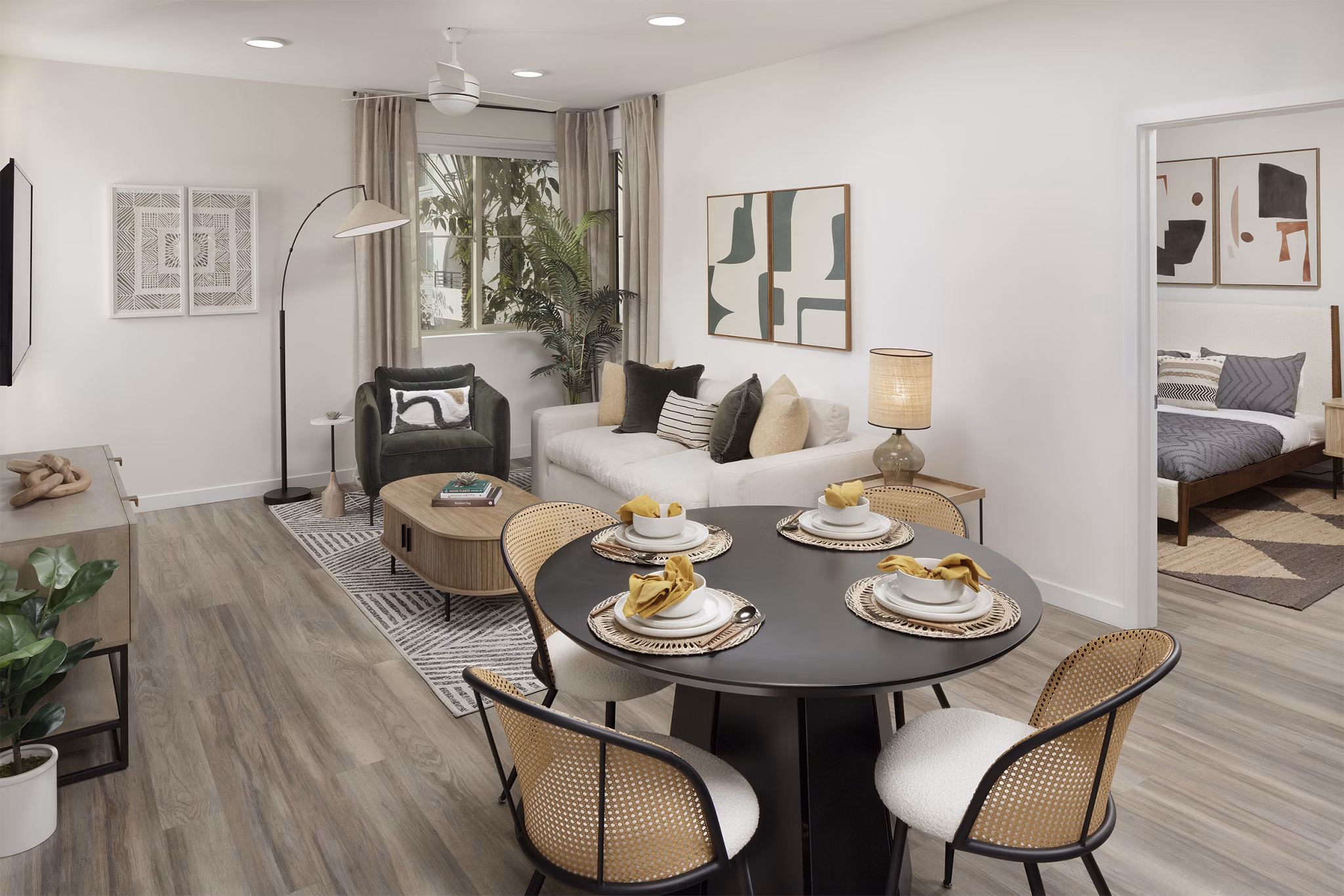 dining room at Zia Apartments