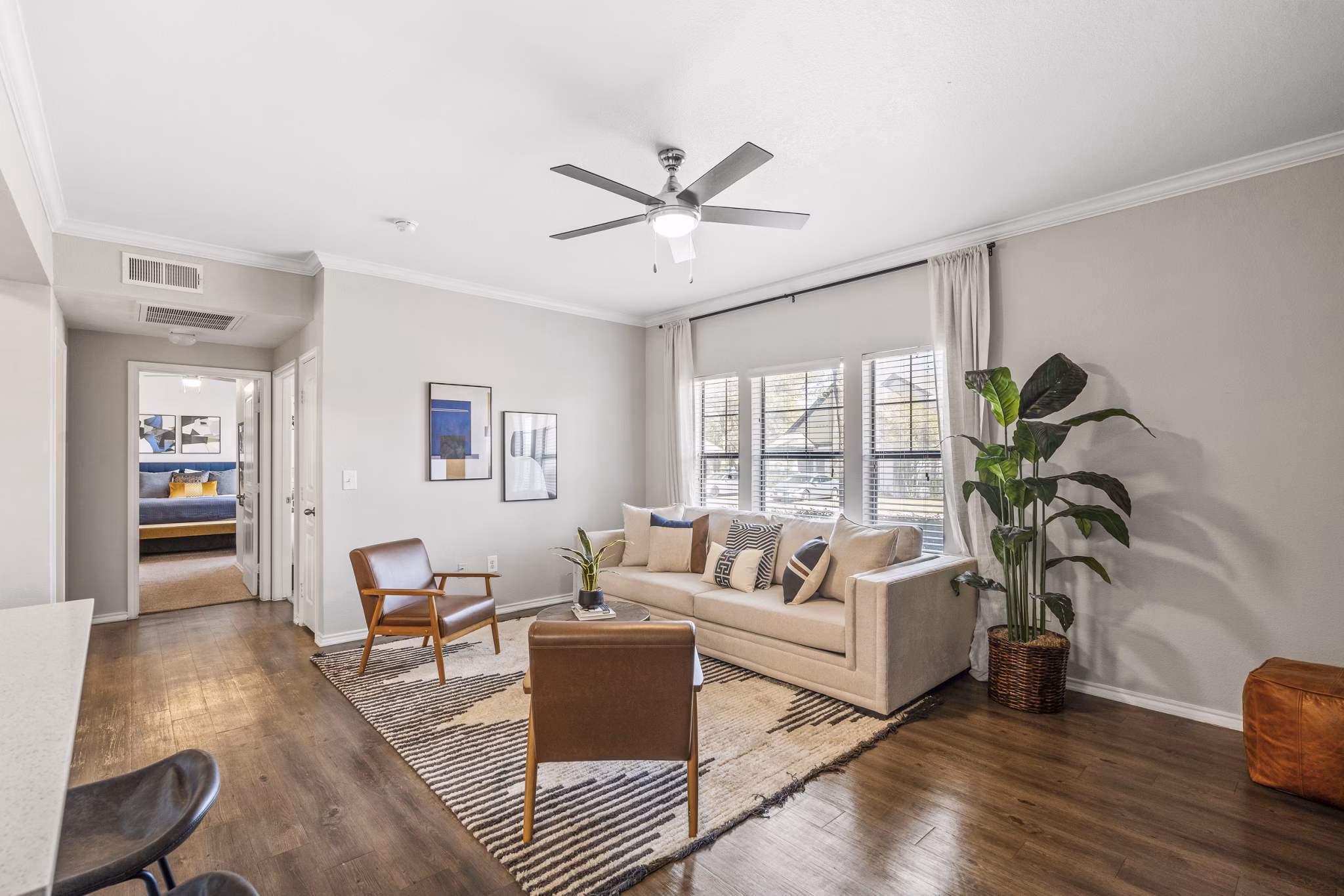 living room at Bardin Greene Apartments 