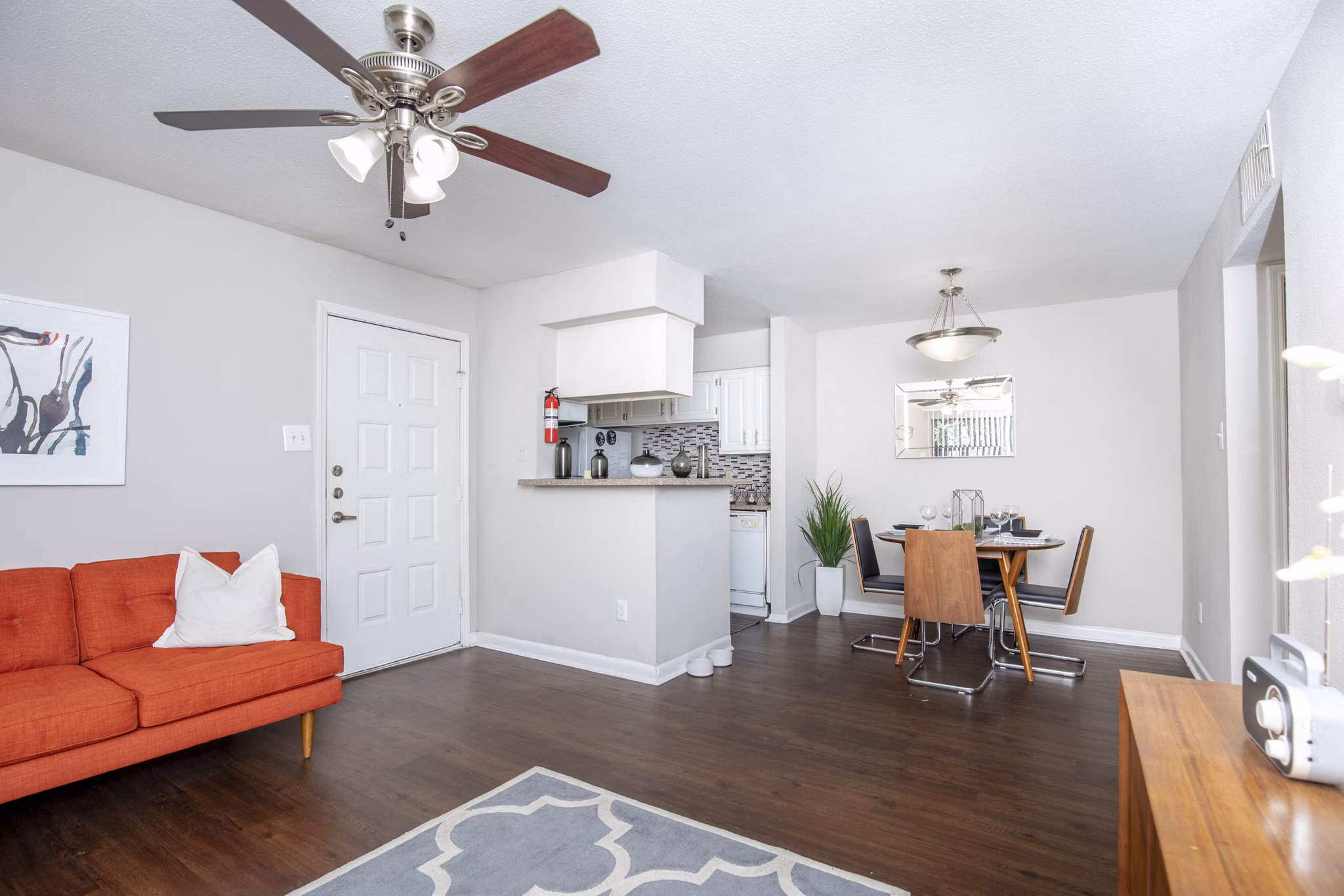 kitchen at Circle at Point Park Apartments